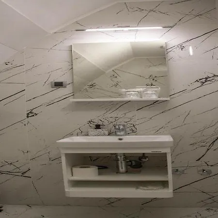 Отель Garni Boutique Arta