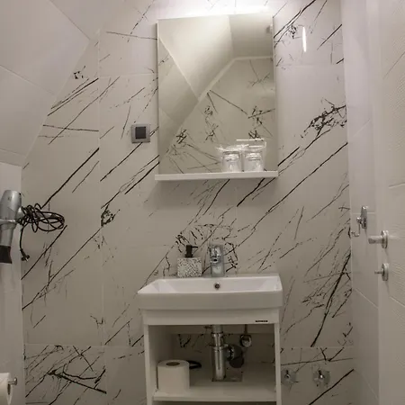 فندق Garni Boutique Arta