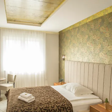 Отель Garni Boutique Arta Нови-Сад