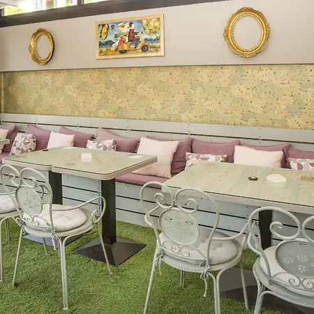 Garni Boutique Arta نوفي ساد