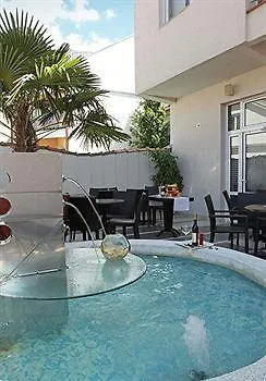 فندق Garni Boutique Arta نوفي ساد