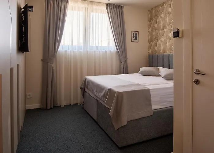 Garni Boutique Arta 3*